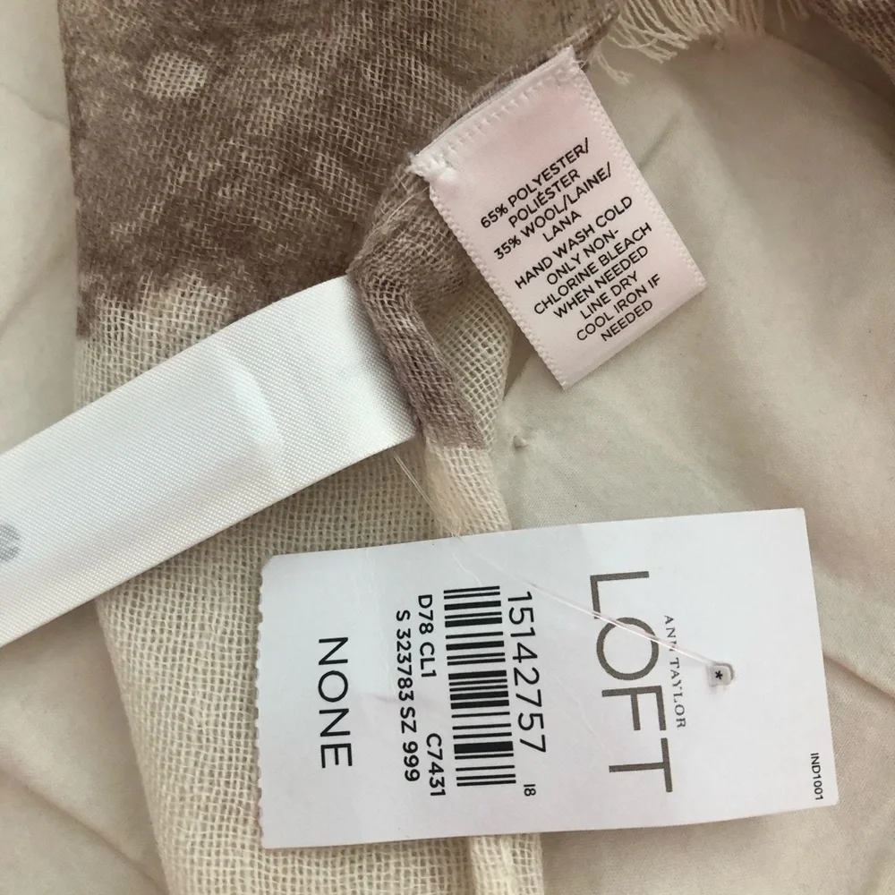 LOFT Neutral‎ Scarf